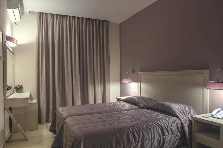 Corfu Delfinia Hotel