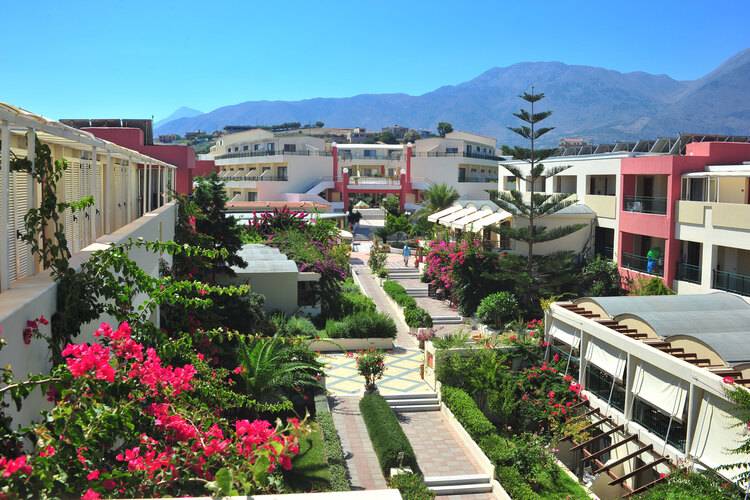 Hydramis Palace Beach Resort