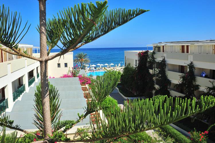 Hydramis Palace Beach Resort