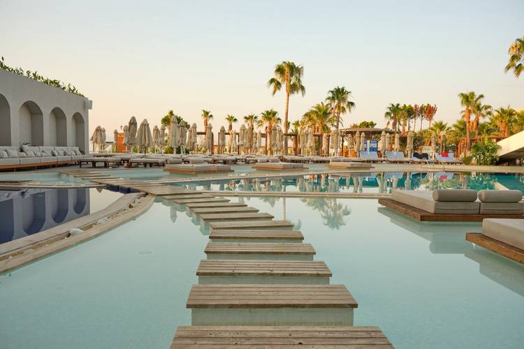 Laur Hotel Experience & Laur Hotels Elegance (Ex.Didim Beach Resort Aqua & Elegance Thalasso)