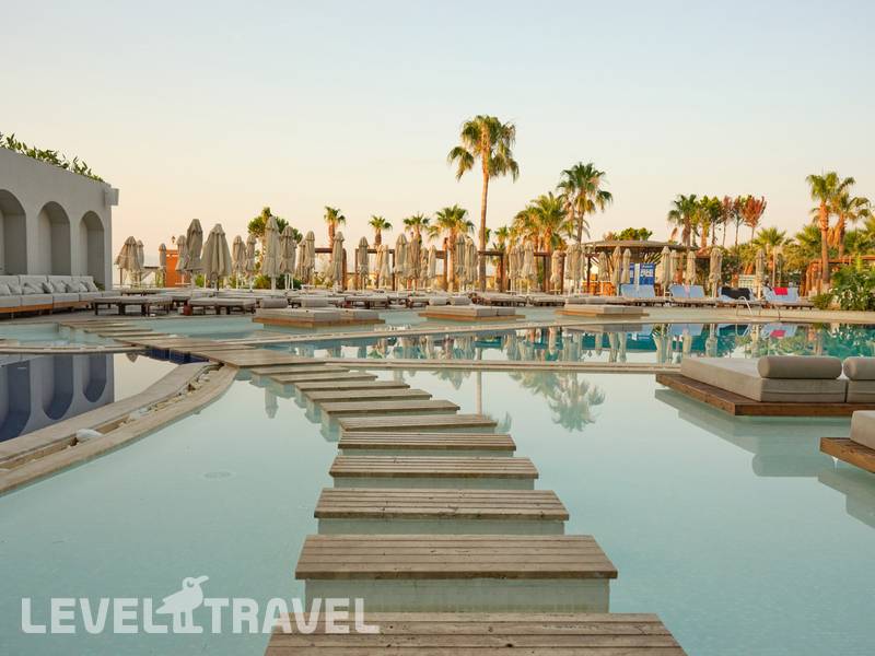 Фотография Laur Hotel Experience & Laur Hotels Elegance (Ex.Didim Beach Resort Aqua & Elegance Thalasso)