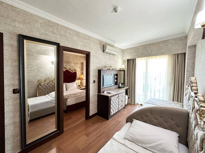 Laur Hotel Experience & Laur Hotels Elegance (Ex.Didim Beach Resort Aqua & Elegance Thalasso)