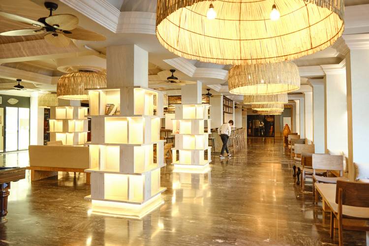 Laur Hotel Experience & Laur Hotels Elegance (Ex.Didim Beach Resort Aqua & Elegance Thalasso)