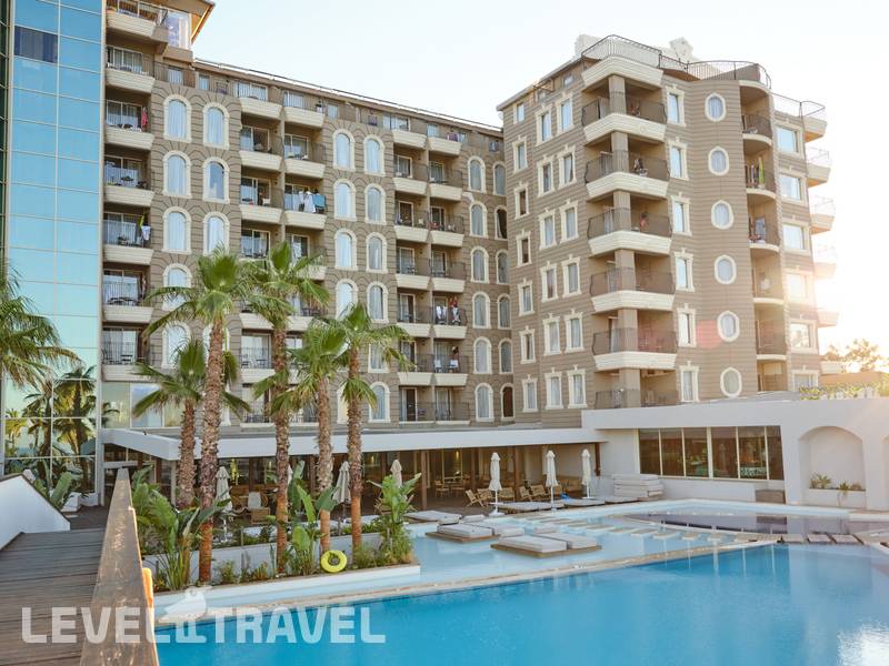 Фотография Laur Hotel Experience & Laur Hotels Elegance (Ex.Didim Beach Resort Aqua & Elegance Thalasso)
