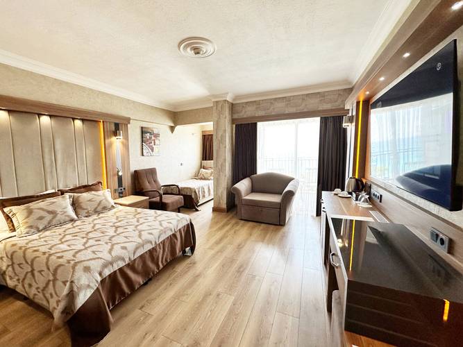 Laur Hotel Experience & Laur Hotels Elegance (Ex.Didim Beach Resort Aqua & Elegance Thalasso)