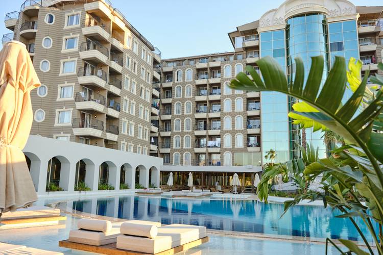Laur Hotel Experience & Laur Hotels Elegance (Ex.Didim Beach Resort Aqua & Elegance Thalasso)