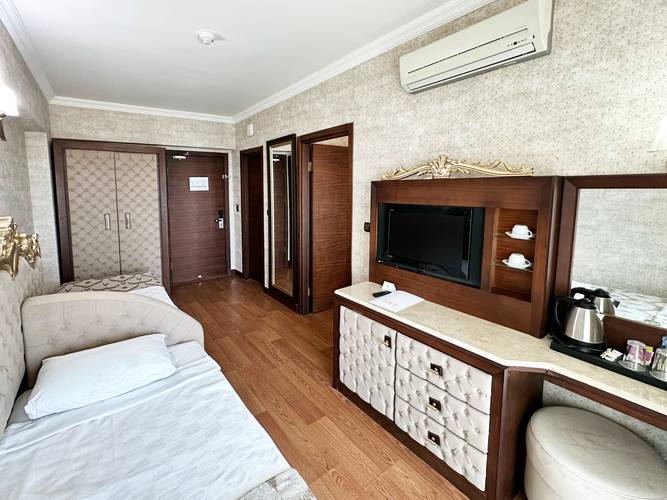 Laur Hotel Experience & Laur Hotels Elegance (Ex.Didim Beach Resort Aqua & Elegance Thalasso)