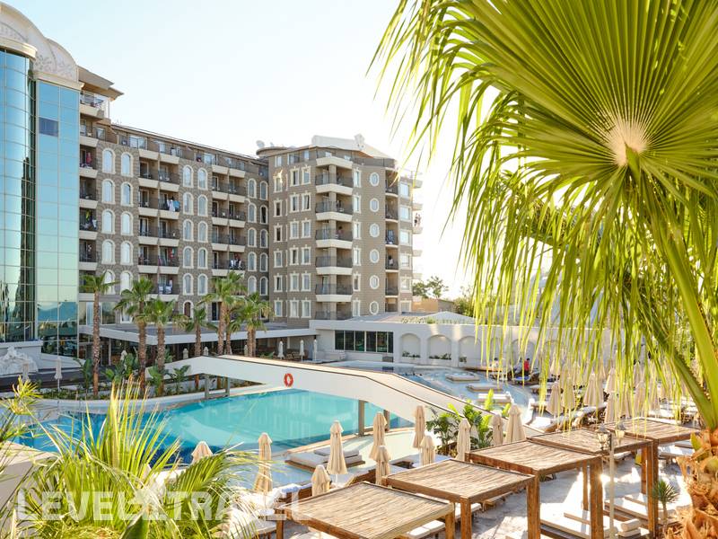 Фотография Laur Hotel Experience & Laur Hotels Elegance (Ex.Didim Beach Resort Aqua & Elegance Thalasso)