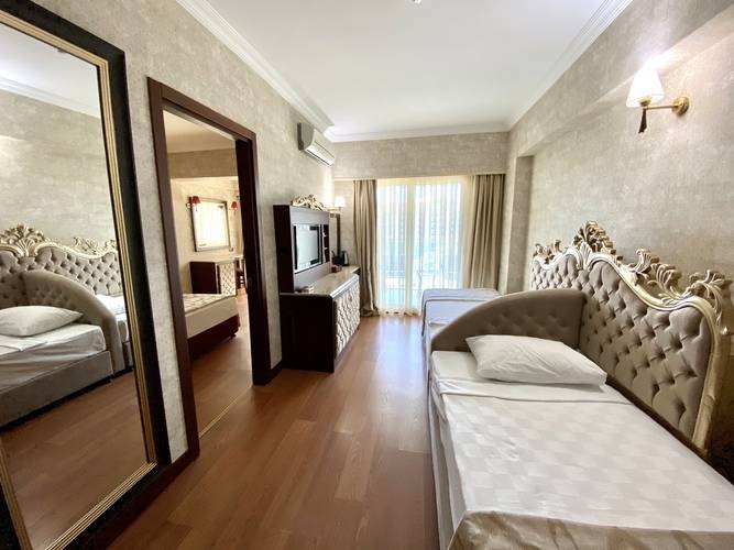 Laur Hotel Experience & Laur Hotels Elegance (Ex.Didim Beach Resort Aqua & Elegance Thalasso)