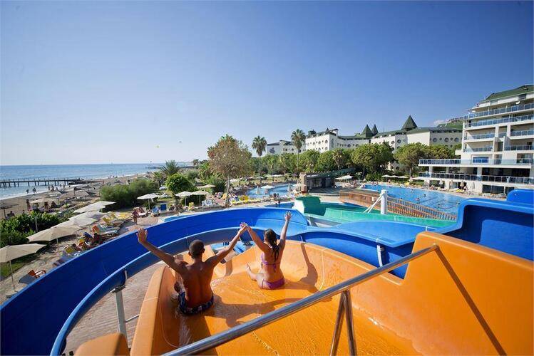 Mc Beach Park Resort Hotel