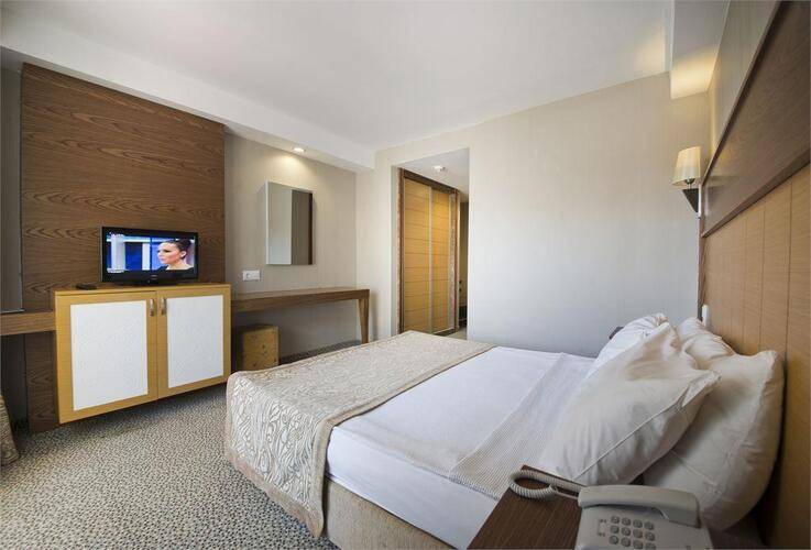 Mc Beach Park Resort Hotel
