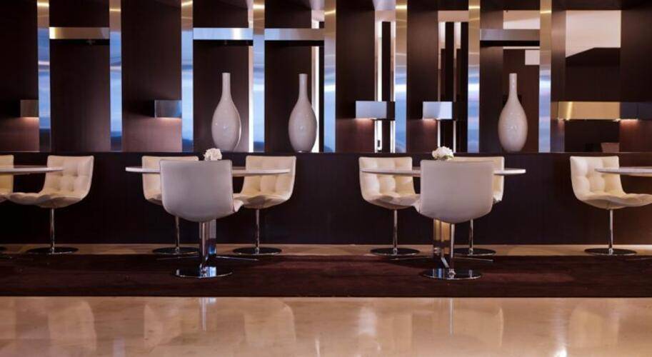 Renaissance Barcelona Hotel — фото 9