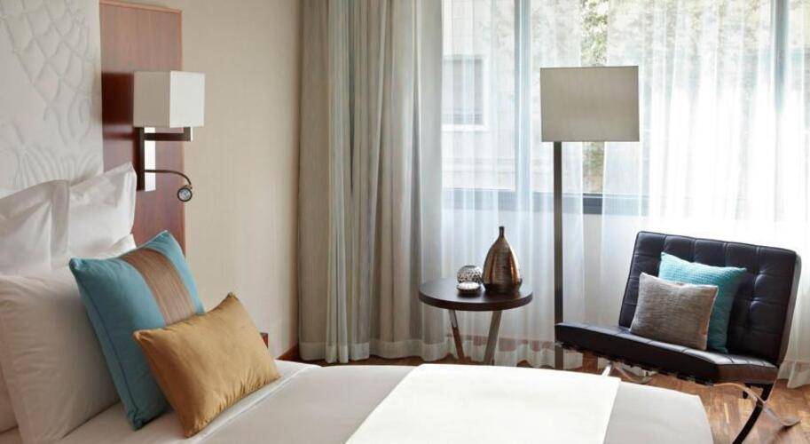 Renaissance Barcelona Hotel — фото 10