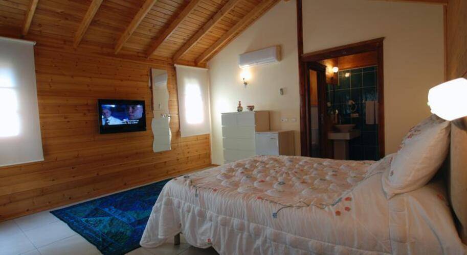 The Bay Beach Club Hotel