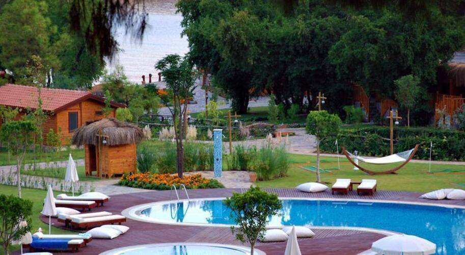 The Bay Beach Club Hotel