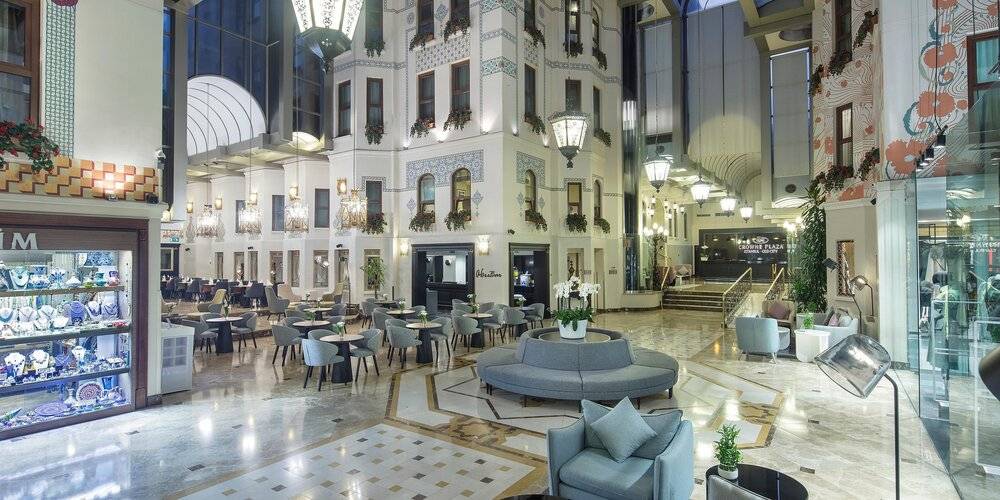 Crowne Plaza Old City