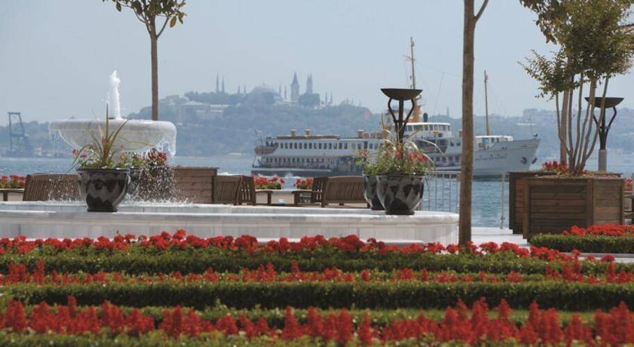Four Seasons Hotel At The Bosphorus