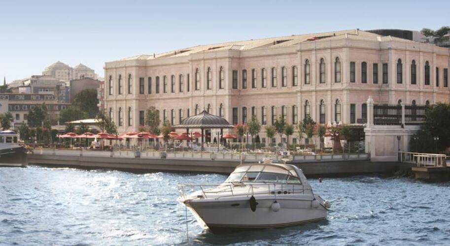 Four Seasons Hotel At The Bosphorus