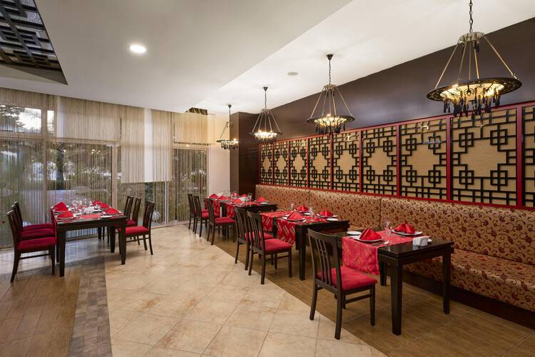 Seaden Sea World Hotel Resort & Spa