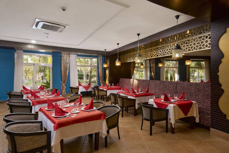 Seaden Sea World Hotel Resort & Spa