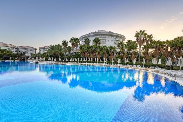 Seaden Sea World Hotel Resort & Spa