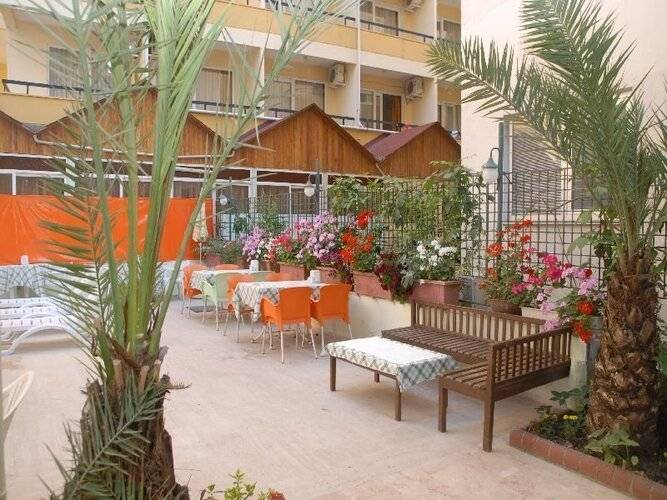 Kleopatra Hermes Hotel