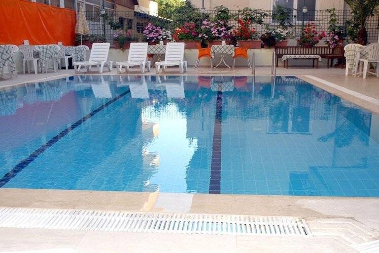 Kleopatra Hermes Hotel