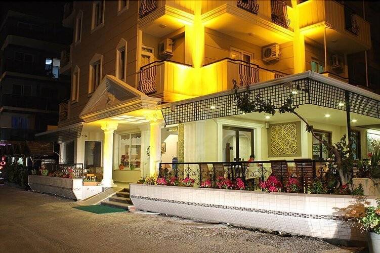Kleopatra Hermes Hotel