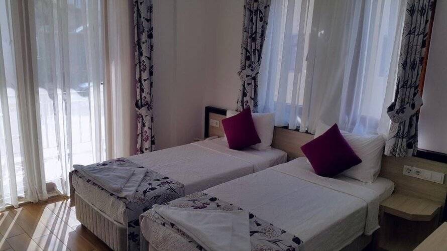 Kleopatra Hermes Hotel
