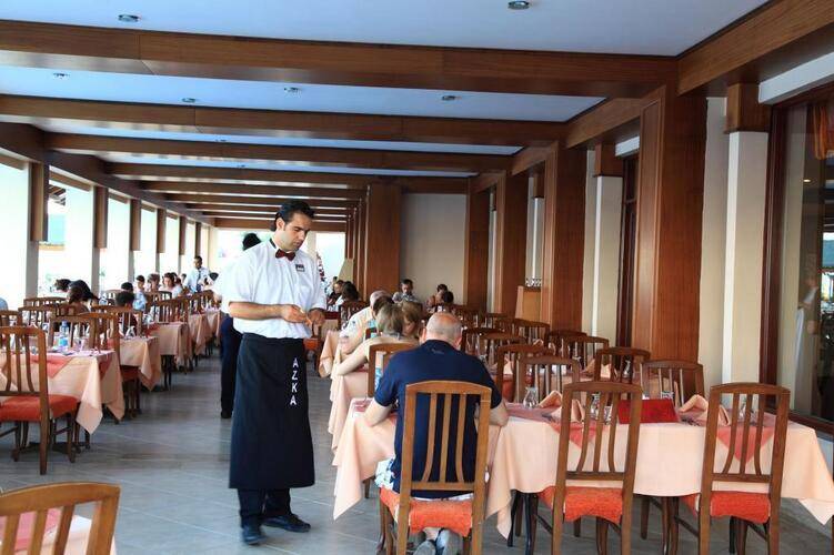 Azka Hotel