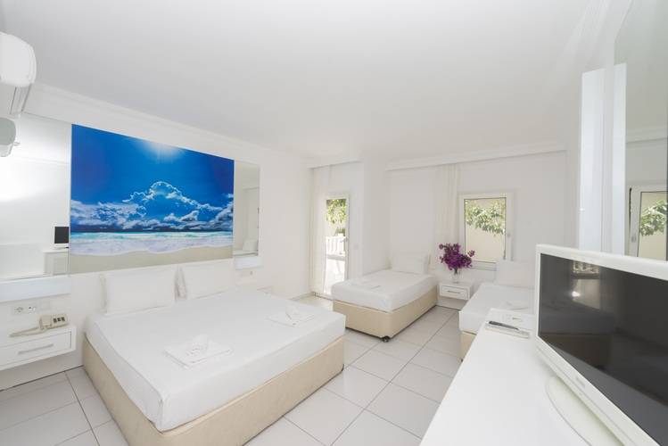 Bendis Beach Hotel