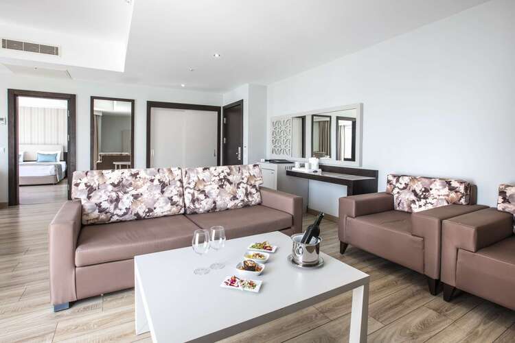 Aria Claros Beach & Spa Resort