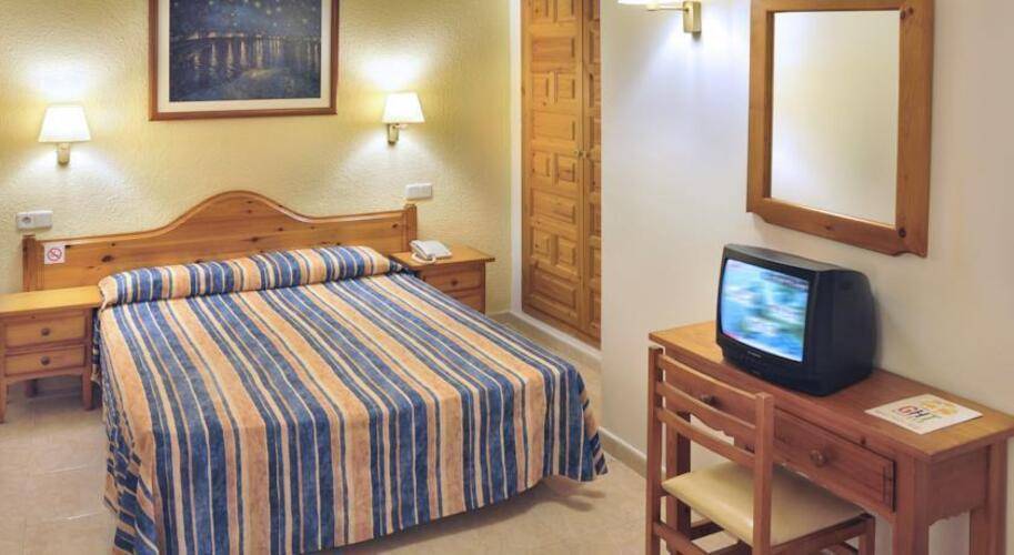 Ght Neptuno Tossa Hotel