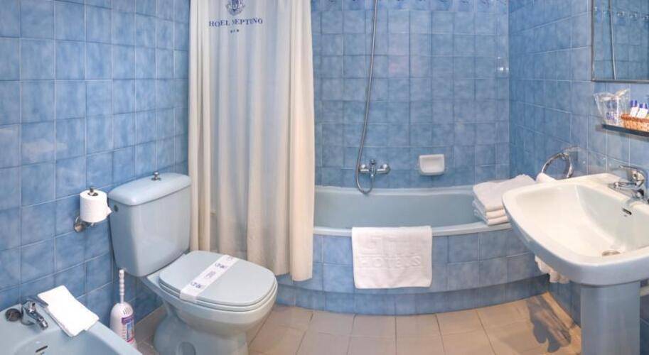 Ght Neptuno Tossa Hotel