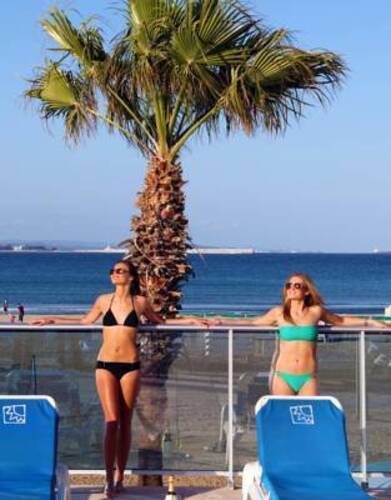 Golden Donaire Beach Hotel