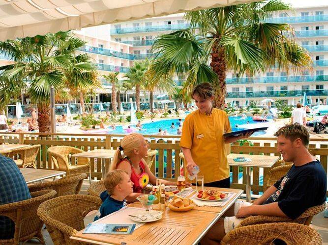Golden Taurus Aquapark Resort