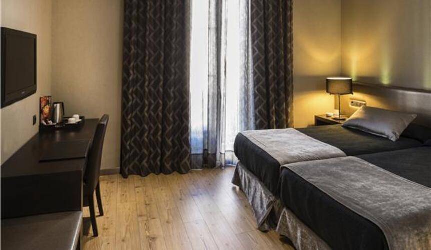 Catalonia Portal Del Angel — фото 13