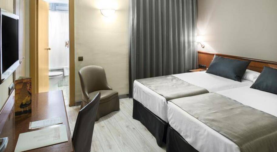 Catalonia Castellnou Hotel — фото 11