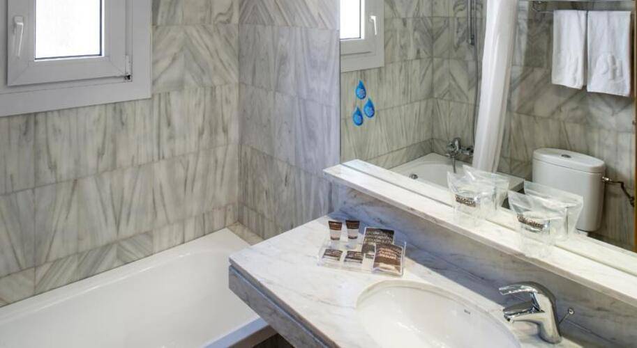 Catalonia Castellnou Hotel — фото 5