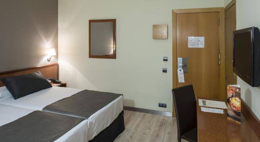 Catalonia Castellnou Hotel — фото 2