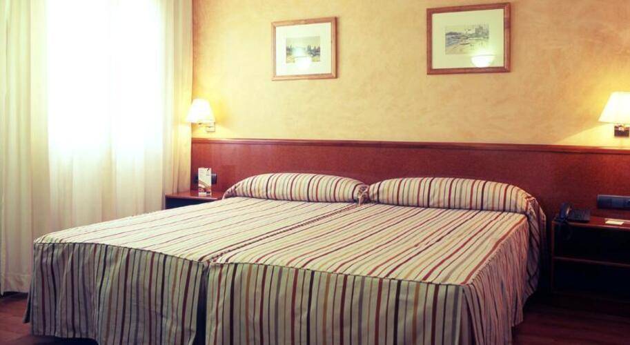 Catalonia Castellnou Hotel — фото 4