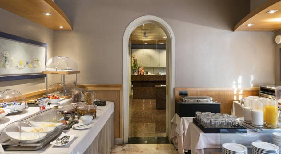 Catalonia Castellnou Hotel — фото 7