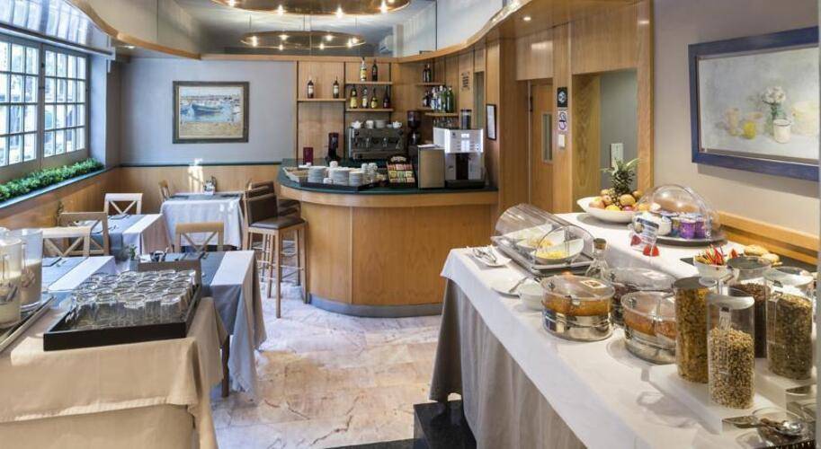 Catalonia Castellnou Hotel — фото 9