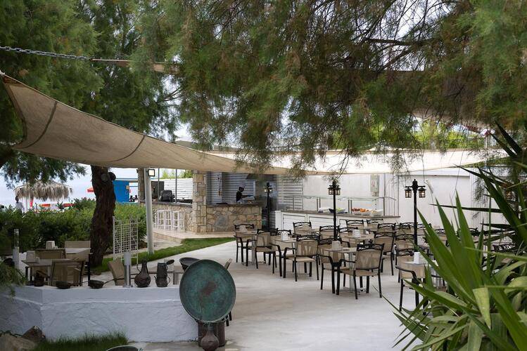 Charm Beach Hotel (Ex. Malama Beach Hotel)