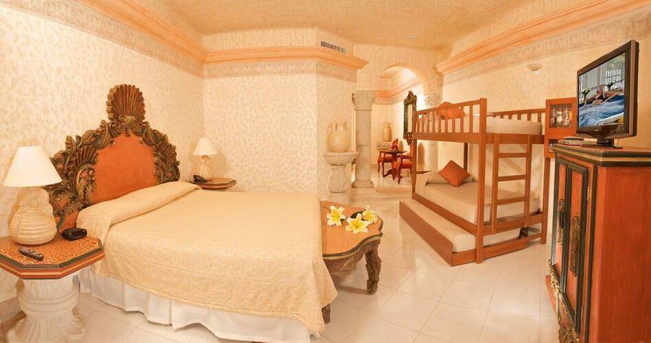 Wyndham Alltra Playa Del Carmen (Adults Only 18+) (Ex. Panama Jack Resort Playa Del Carmen)