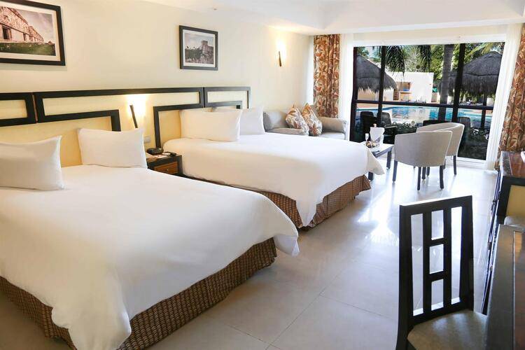Sandos Playacar Beach Resort