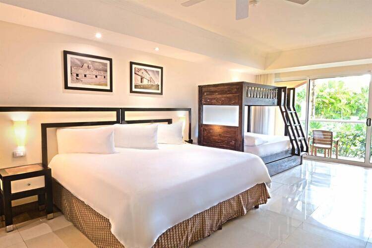 Sandos Playacar Beach Resort