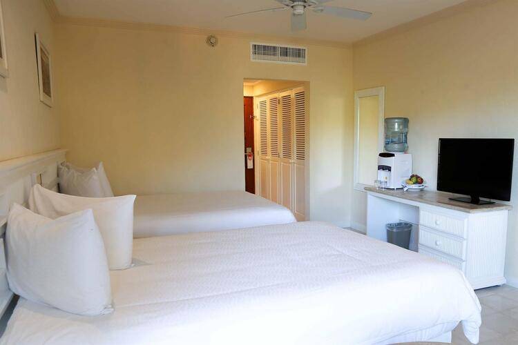 Sandos Playacar Beach Resort