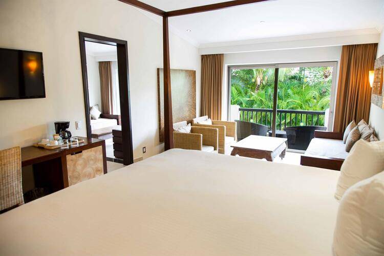 Sandos Playacar Beach Resort