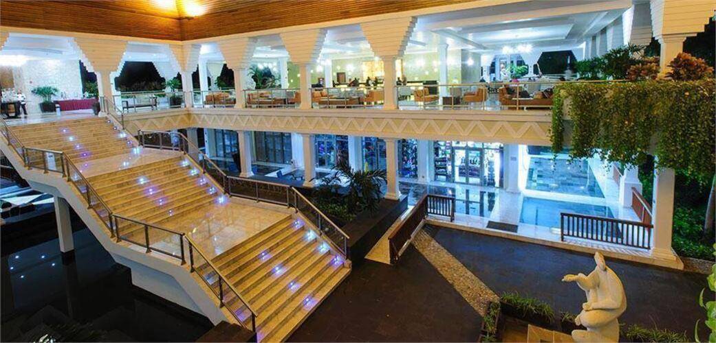 Grand Riviera Princess